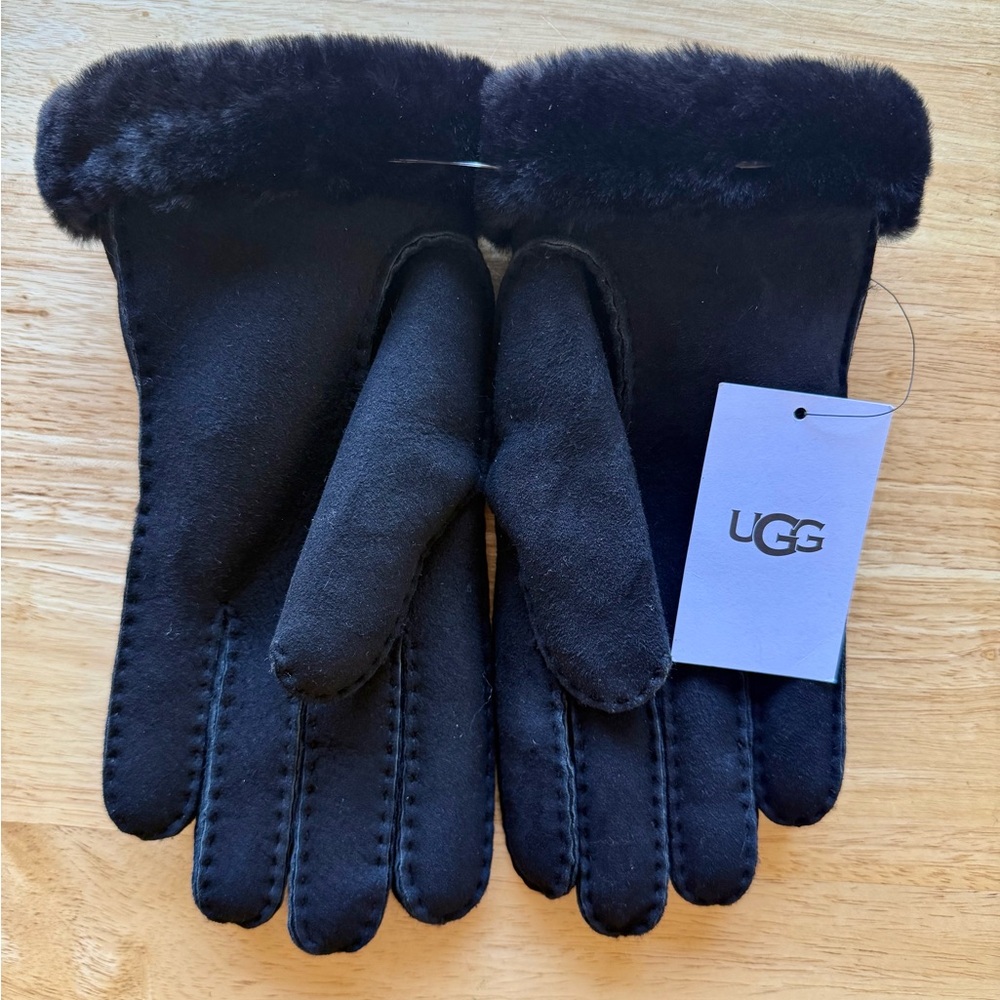 UGG Black Sheepskin Gloves black gloves net - Picture 2 of 8